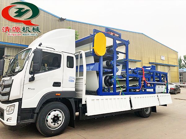 今日山西客戶污泥處理帶式壓濾機發貨